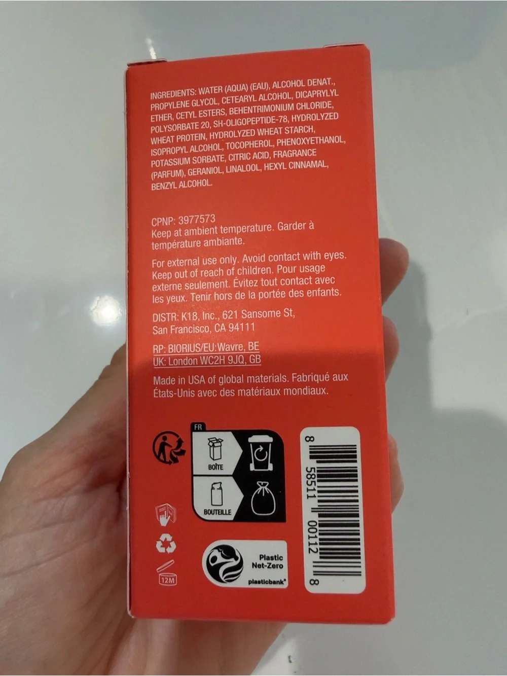 K18 Biomimetic Hairscience Leave-In Hair Mask – White & Red